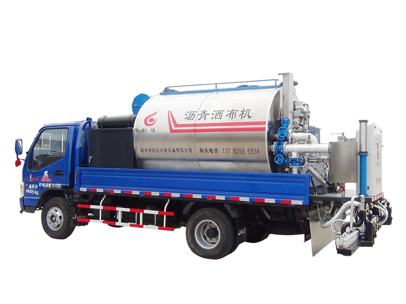 HGY5122TYH路面养护车有什么优势?
